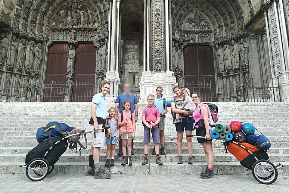 Hiking 300km with 6 Children